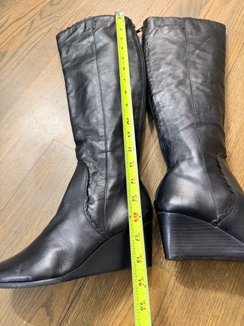 Jack Rogers stylish black